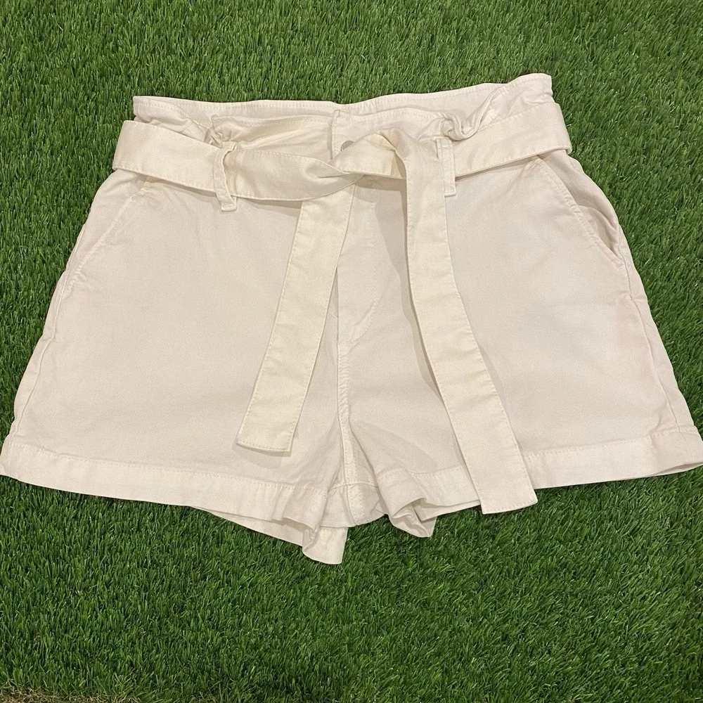 Paige Anessa shorts‎ with Trapunto Tie belt Ivory size 30 women's Boho Prep